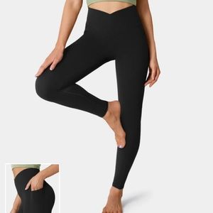 NWT HALARA Crossover Leggings